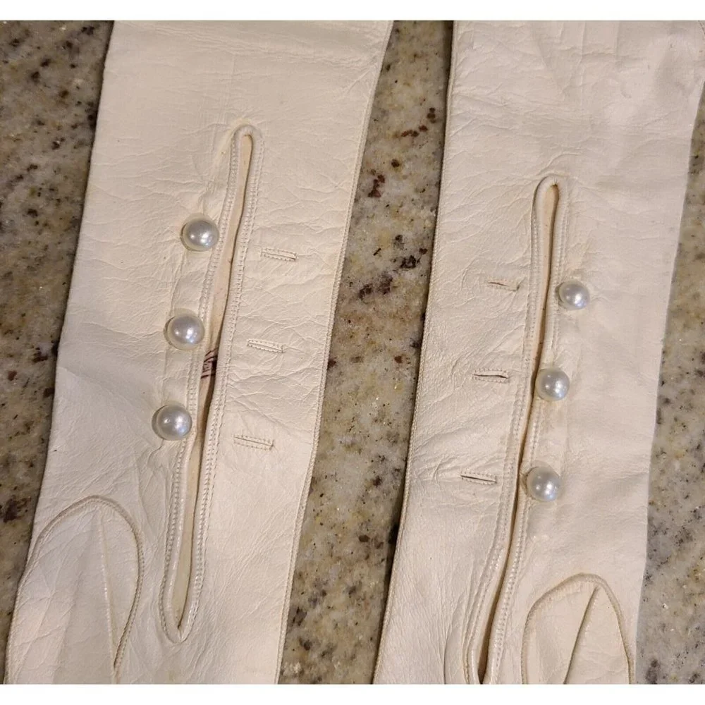 Vintage Antique? Size XS 6 Ivory 26